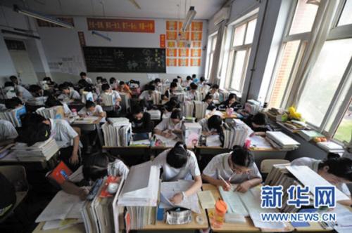北京高中生6种情形可被开除 学生不满处分?可