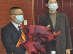 开封一名医生将捐献造血干细胞挽救台湾白血病男孩