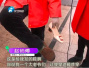 河南郑州二七区环卫工人发福利：不论男女每人一双高跟鞋