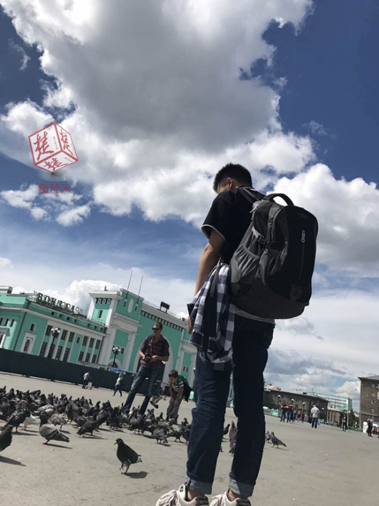 武汉一大学生打工挣钱 毕业前夕游遍世界70座城市